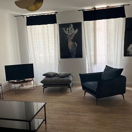 Bel Appartement En Plein Coeur De Carpentras Kültér fotó