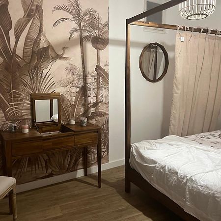 Bel Appartement En Plein Coeur De Carpentras Kültér fotó