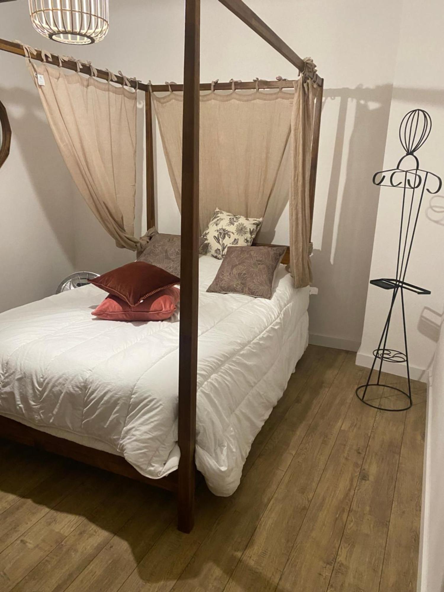 Bel Appartement En Plein Coeur De Carpentras Kültér fotó